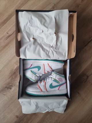 Zapatillas Tenis Nike Air Jordan 1 Mid, nº35.5
