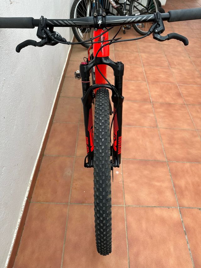 Bicicleta MTB Carbono Specialized 29"