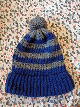 Gorro de lana hecho a mano