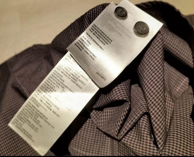 Camisa Calvin Klein nueva.