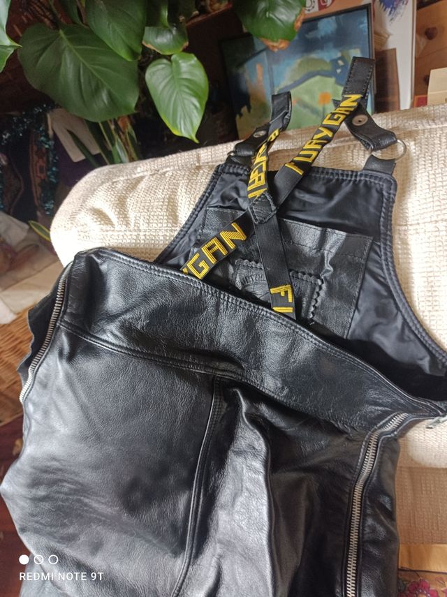 Peto moto de piel marca Furygan