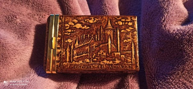 caja de tabaco antigua de Segovia el alcázar