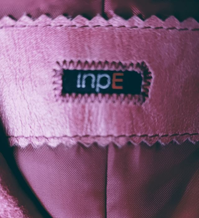 Cazadora de piel. Diseño Inpe