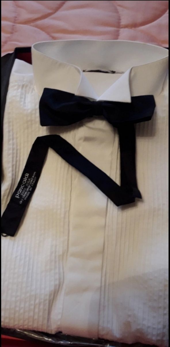 Camicia elegante con fafallina e gemelli