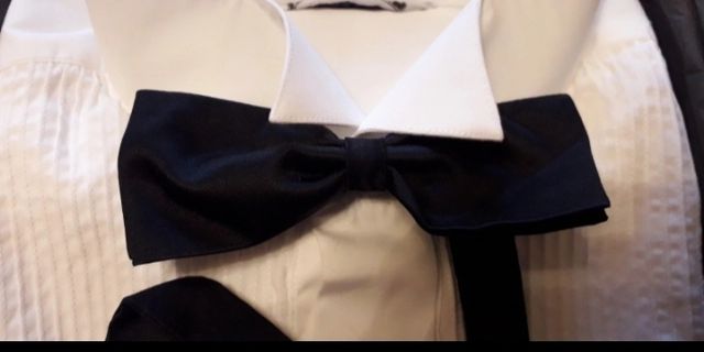 Camicia elegante con fafallina e gemelli