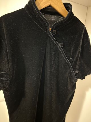 Camisa de terciopelo negro de fiesta 