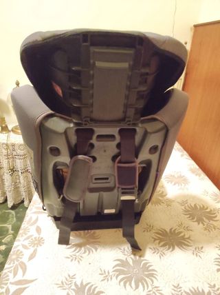 2 Sillas coche Bebeconfort isofix y Prenatal G2/3