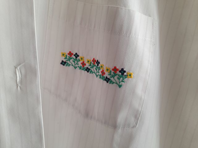 Camicia donna in cotone.