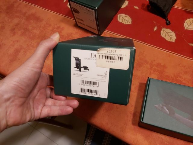 Adaptador cámara compacta Swarovski DCB II