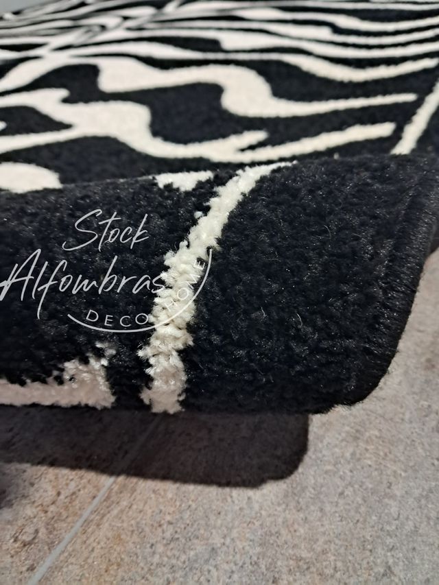 ALFOMBRA MODELO CEBRA 