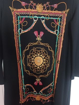 Vestido fiesta negro con mandalas
