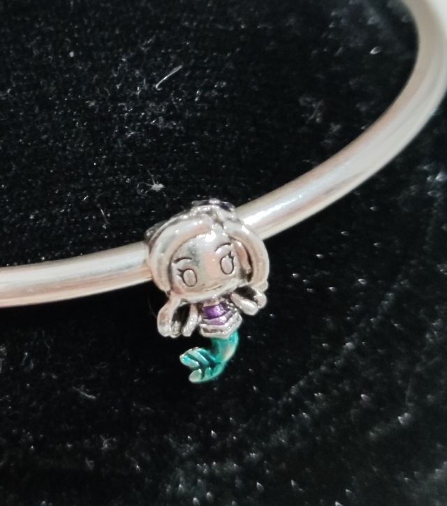 Oferta Pack pulsera y charm.. a elegir .Nuevos