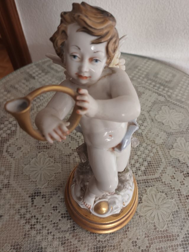 Angelito anunciando la primavera