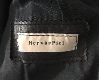 Abrígo de Piel Hervas Piel.