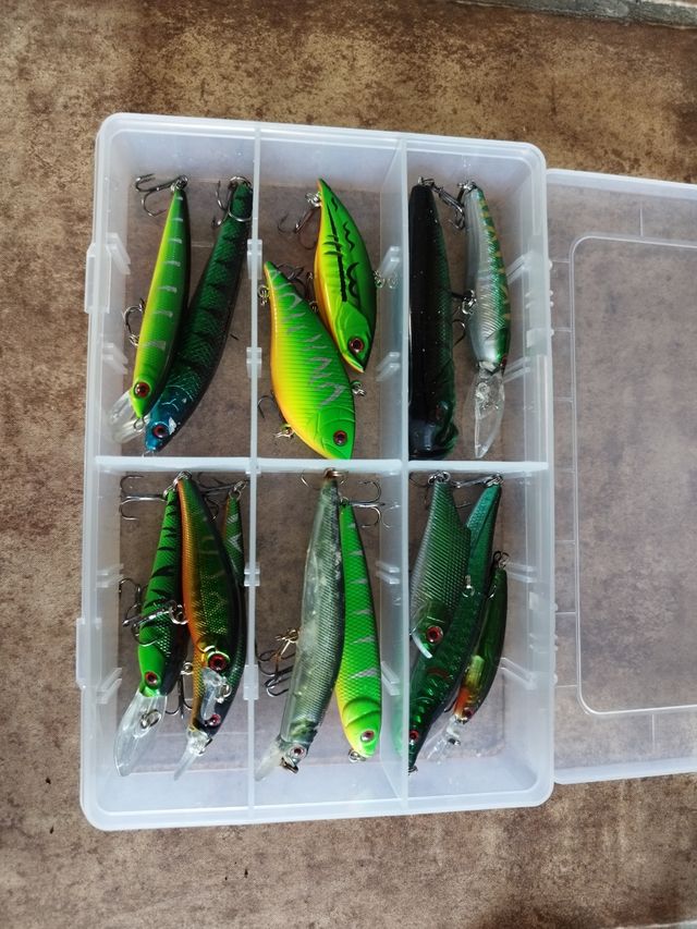 Bolsa de pesca con accesorios.