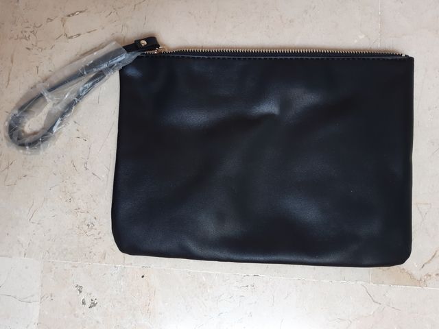 BOLSO TIPO CARTERA MANGO