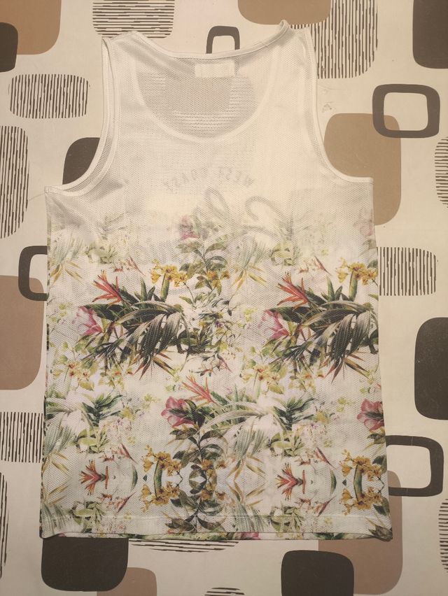 Camiseta tirantes veraniega 