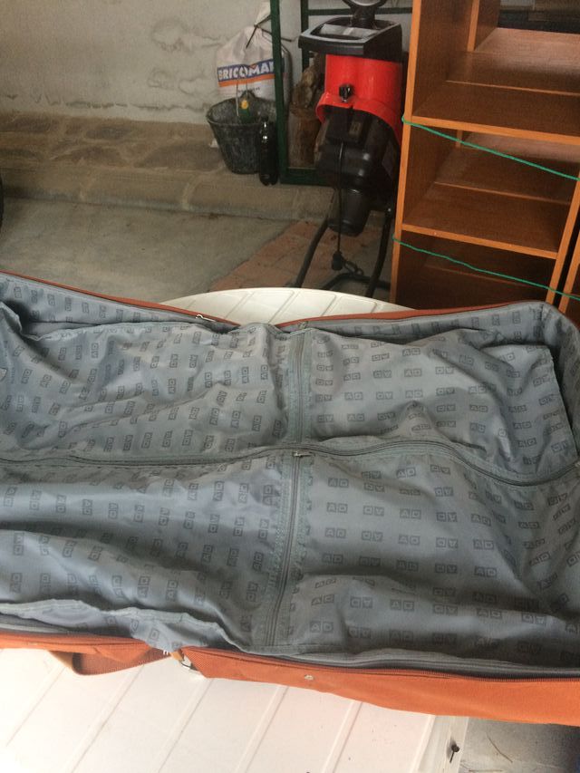 Portatrajes Adolfo Dominguez