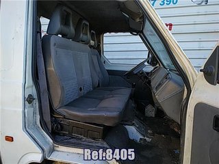 Ref.8405 asiento del. dcho. nissan TRADE 3,0