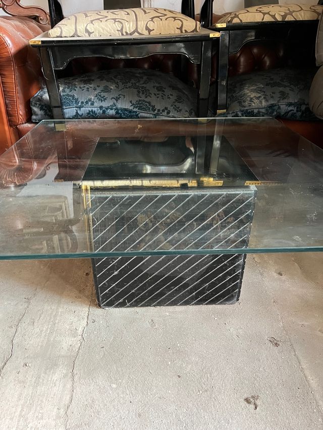 Mesa baja vintage en mármol