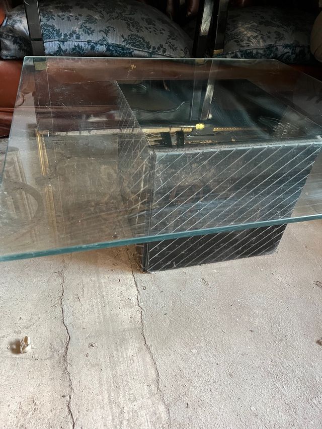 Mesa baja vintage en mármol