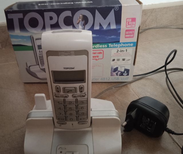 TELEFONO LLAMA GRATIS CON SKYPE e internet