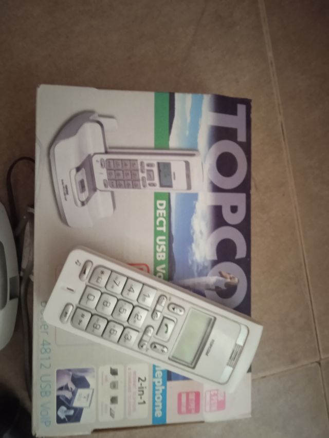 TELEFONO LLAMA GRATIS CON SKYPE e internet