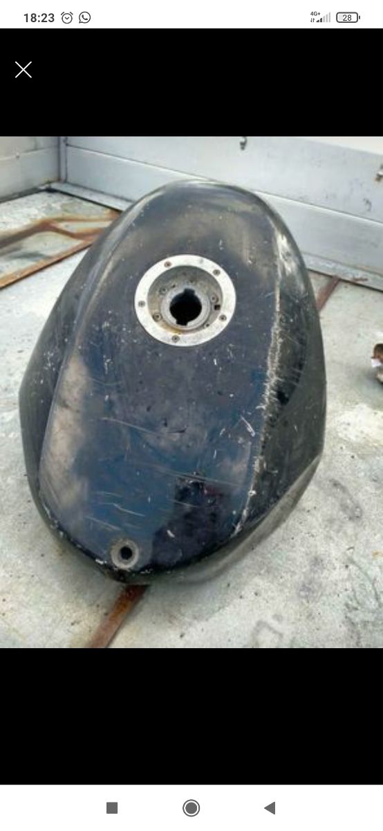 Serbatoio Aprilia con rubinetto