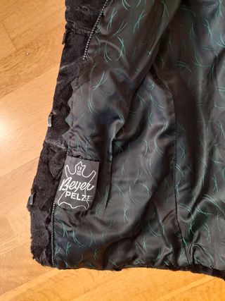 Chaquetón de astracán negro