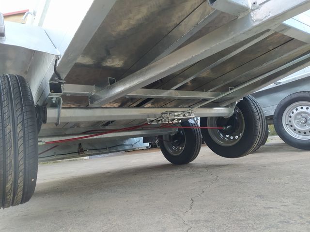 LOTE DE FABRICA REMOLQUES GALVANIZADOS INMERSION