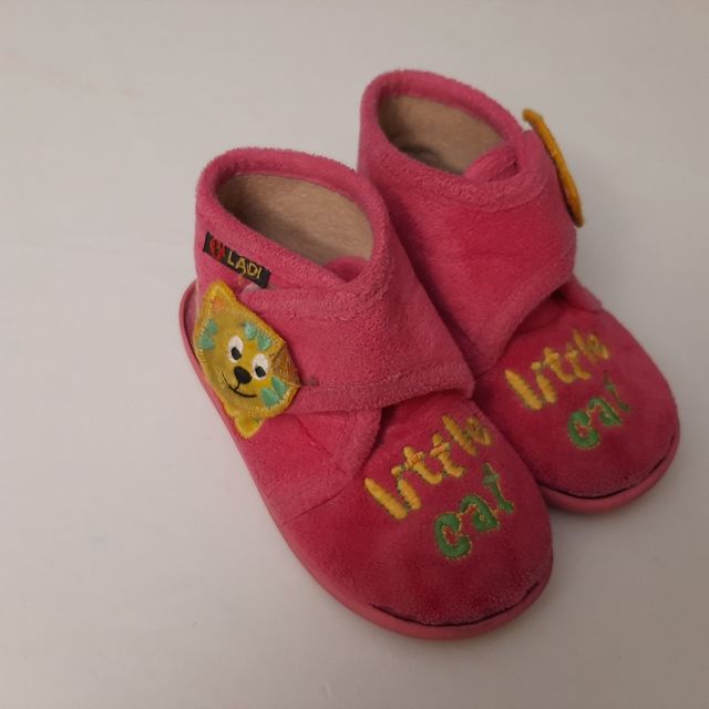 Zapatillas estar en casa para niña talla 24