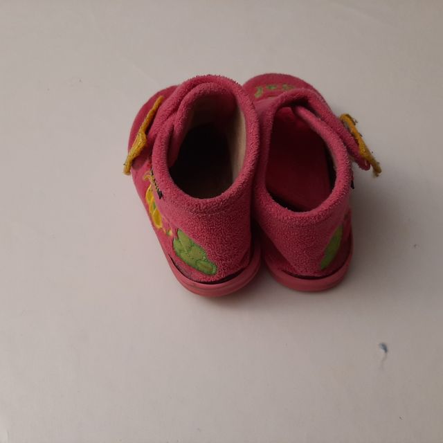 Zapatillas estar en casa para niña talla 24