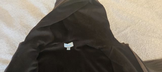 Chaqueta punto con cremallera y capucha.Talla 3