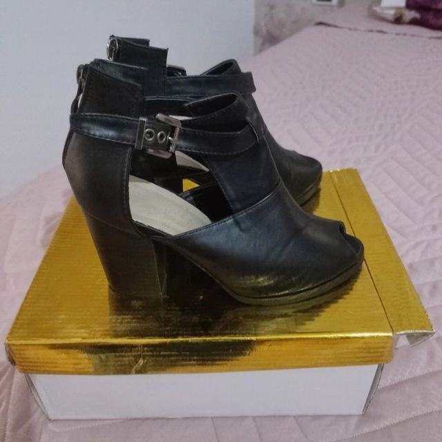 Stivaletti con tacco ragazza/donna