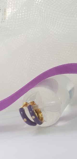 Pendientes aro en lila con pequeña circonita 💜