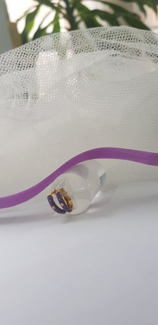 Pendientes aro en lila con pequeña circonita 💜