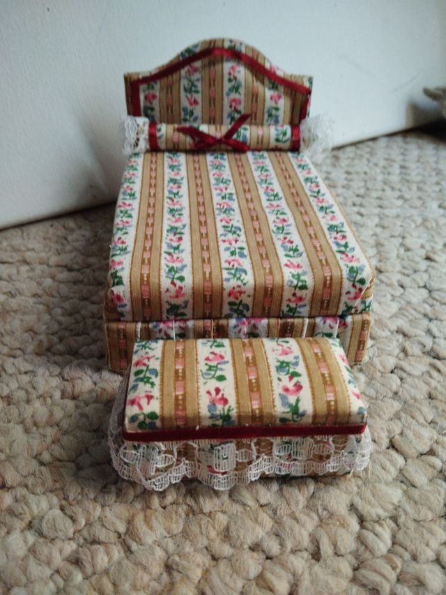 Cama Casa de muñecas #4