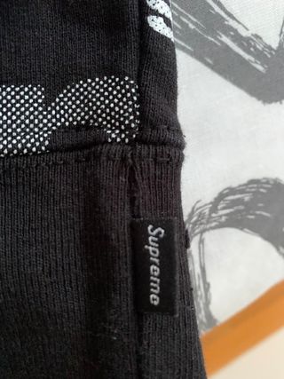 Sudadera Supreme original 