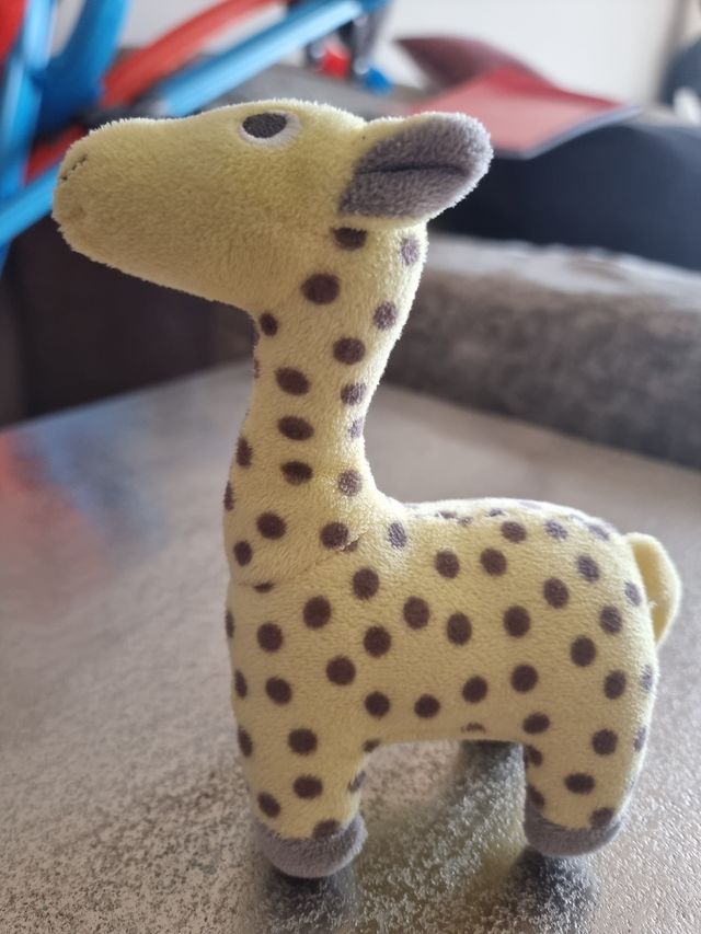 Peluche jirafa pequeño