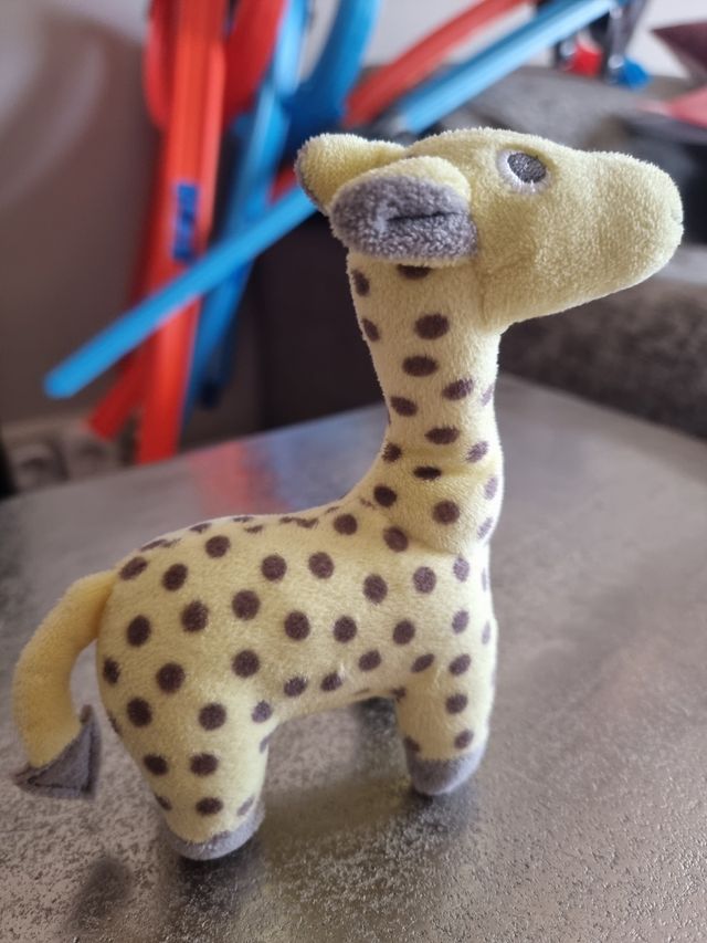 Peluche jirafa pequeño