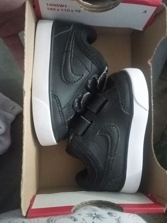 Bambas Nike bebé sin estrenar