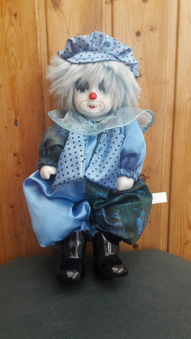 Muñeco de porcelana