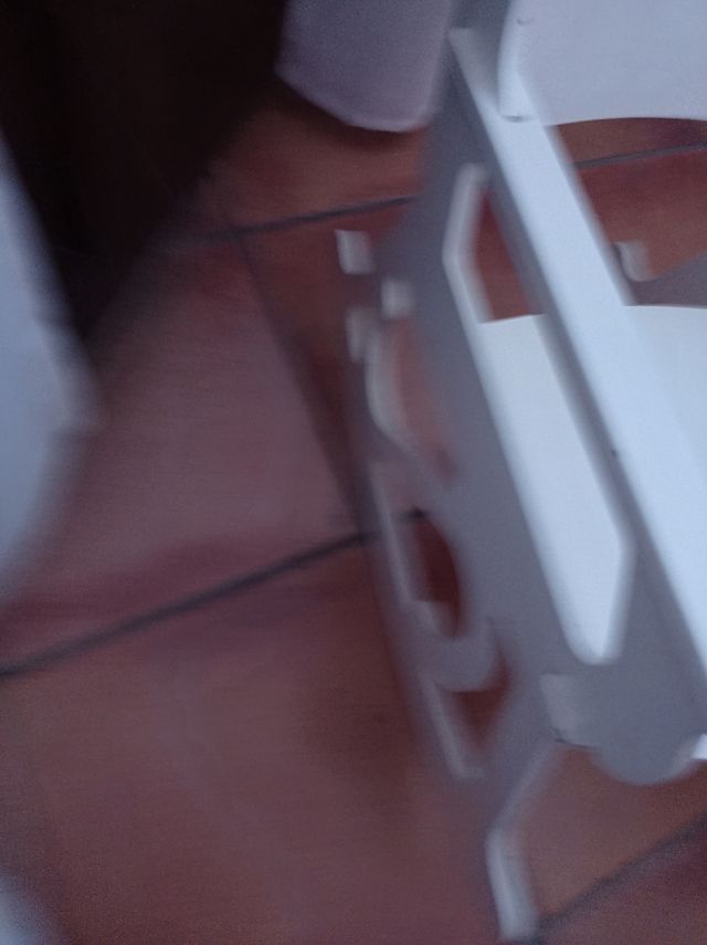 Mecedora infantil blanca