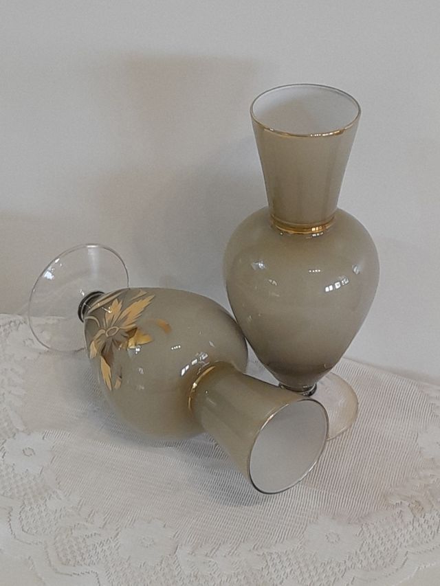 Coppia di Vasi in Vetro Verde Sfumato Vintage