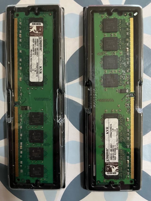 Kit Schede Memoria RAM Kingston 2x1 GB DDR2 533Mhz