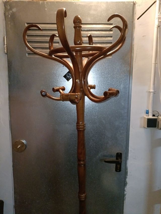 Perchero madera giratorio