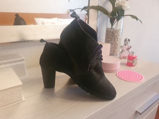 Zapato abotinado N° 37 de piel