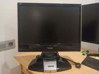 monitor 19"