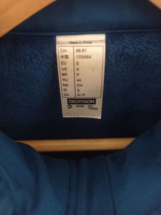 Chaqueta trekking montaña Quechua