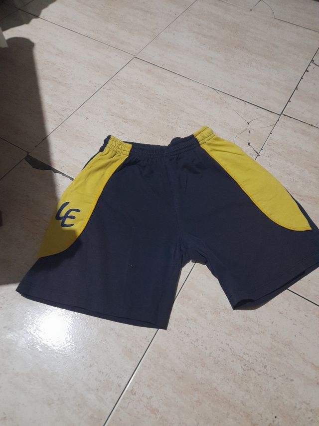 pantalo corto de egara